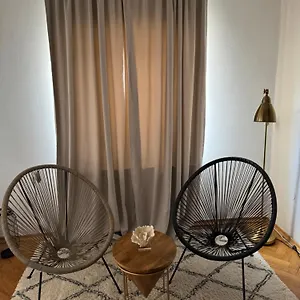  Apartment Leone Apartments With Free Parking
