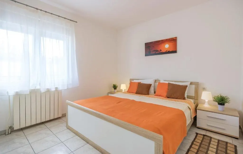 Casa Bella Vita Pola 0*,