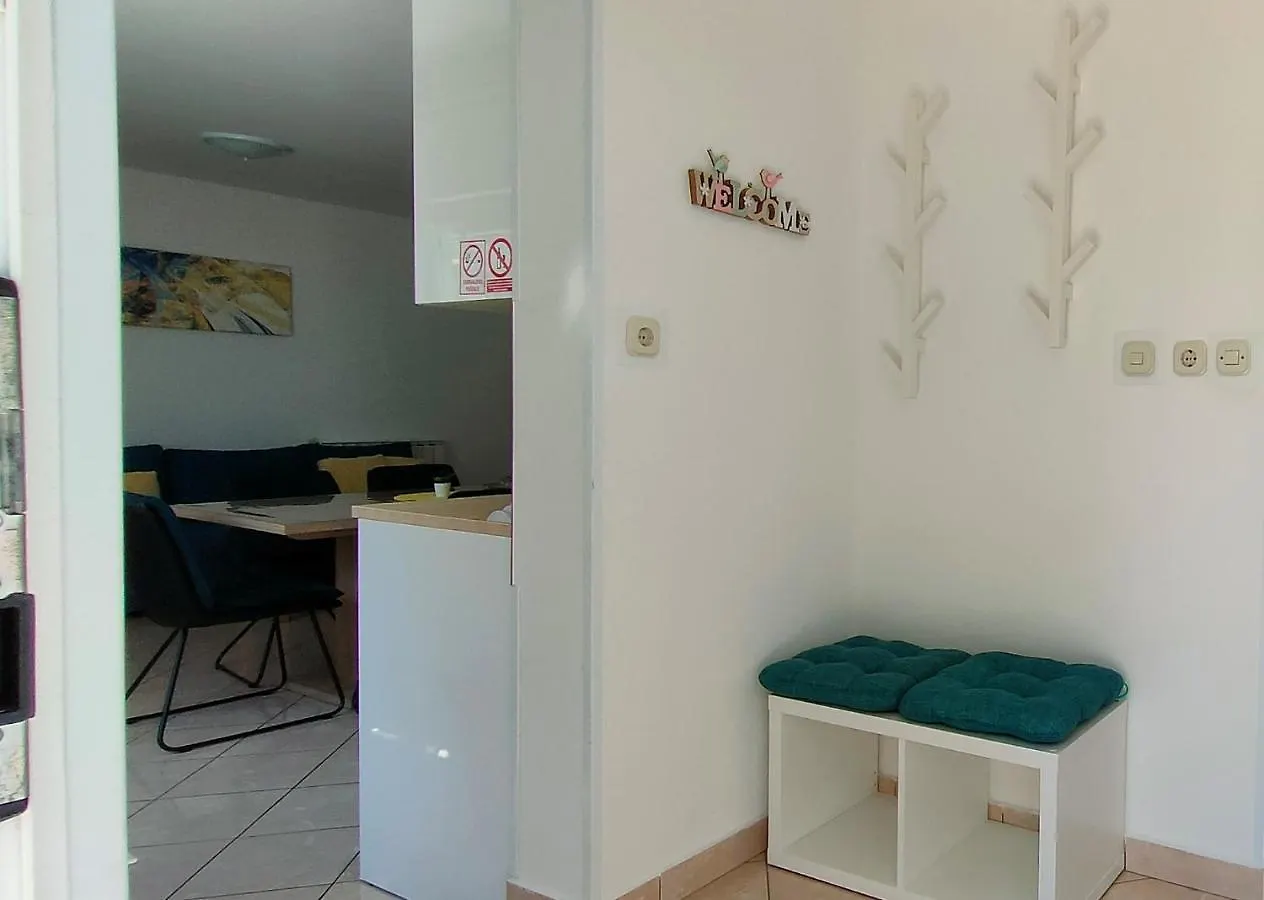Casa Bella Vita Pola 0*,